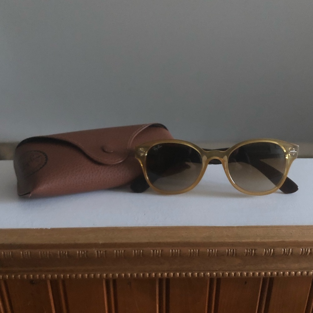 🕶 Rounded Opal Yellow & Crystal Brown Ray Ban